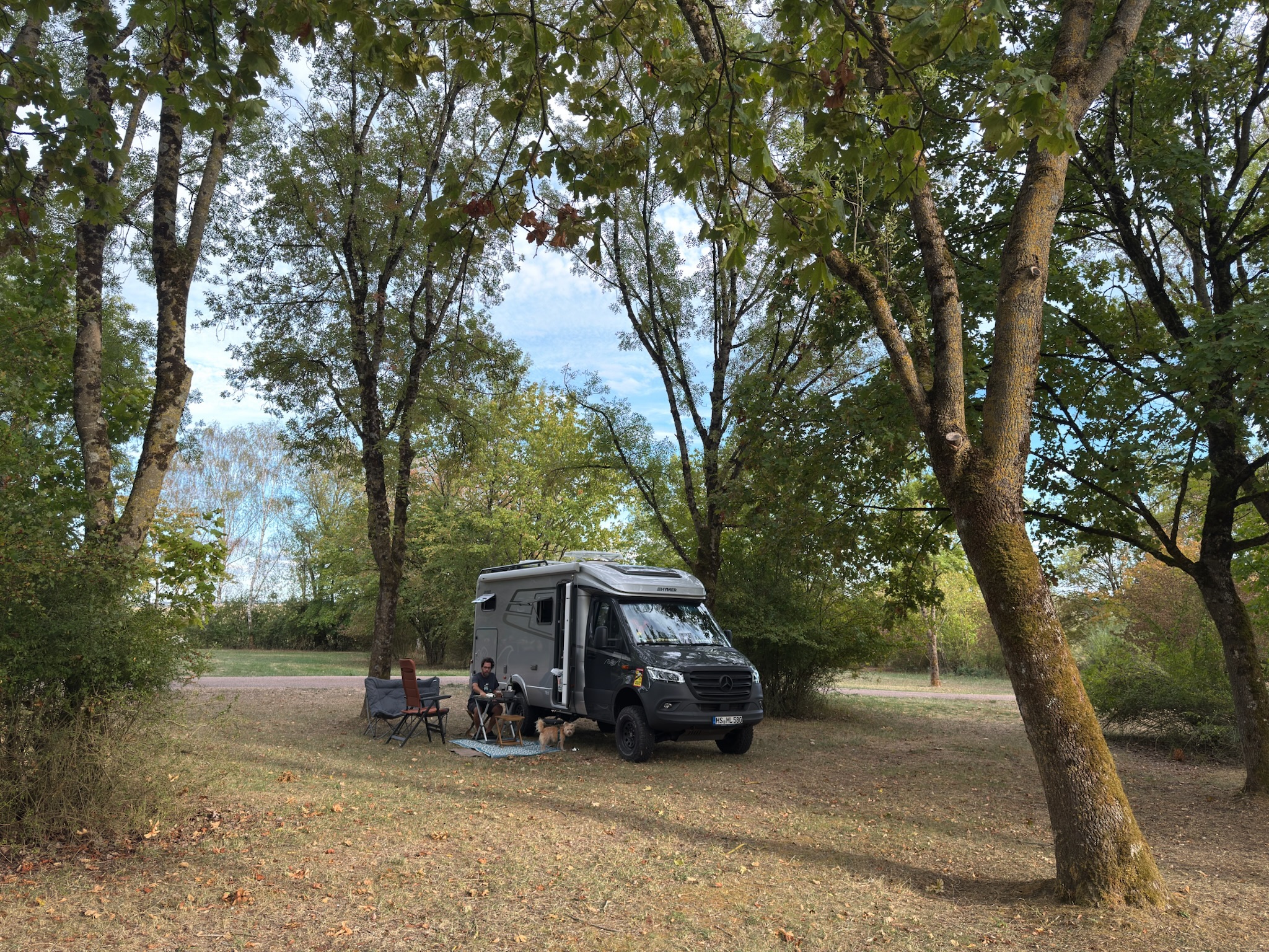 Au revoir, France! – Heimfahrt über Lac de Madine, Verdun, Dun-sur-Meuse und Houyet
